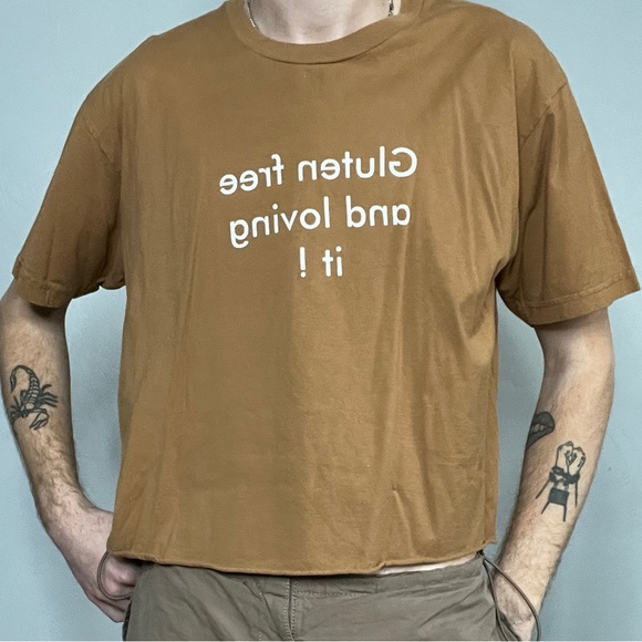 American Apparel Tee - Picture 2 of 3